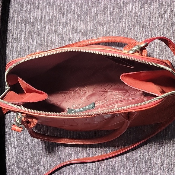 Elegant Red FURLA Crocodile-Embossed Handbag/Crossbody - Picture 10 of 16